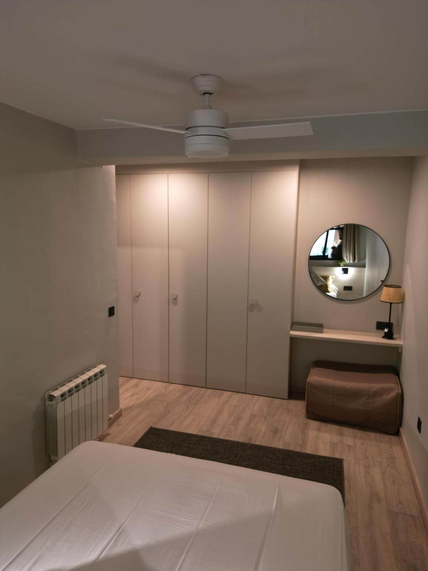Apartaments Turistics Cardona III Eksteriør bilde