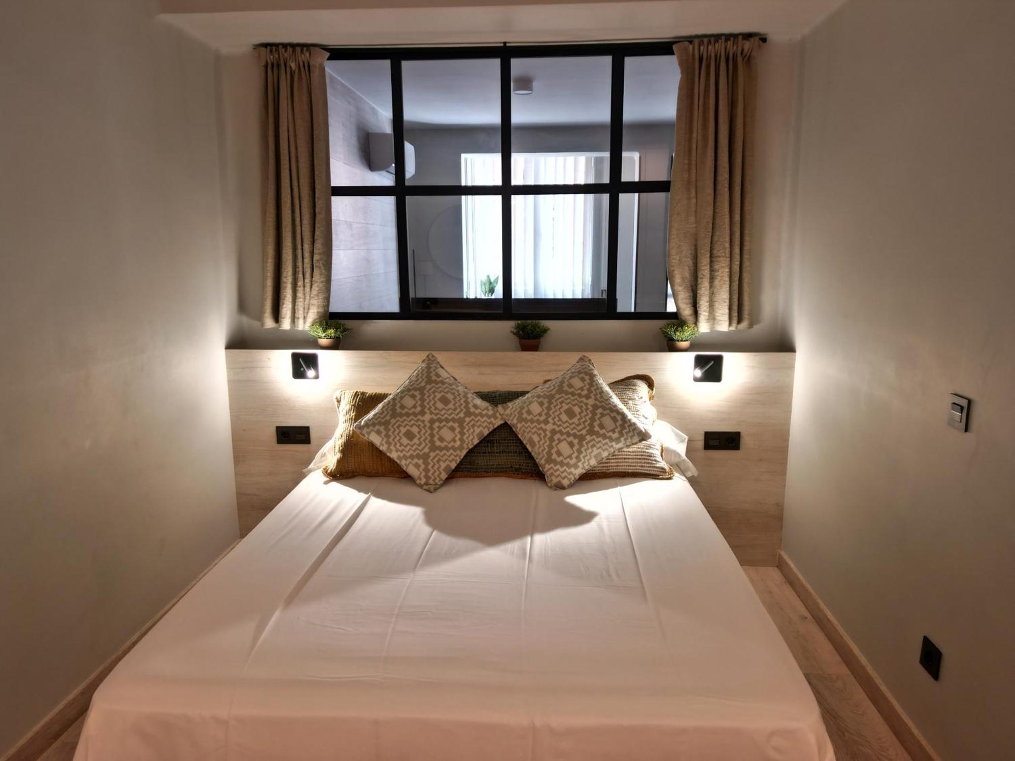 Apartaments Turistics Cardona III Eksteriør bilde